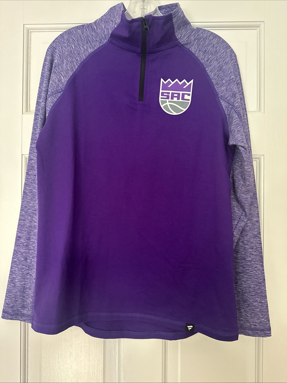 NWT Fanatics Sacramento Kings Purple Women’s Quarter-Zip Pullover